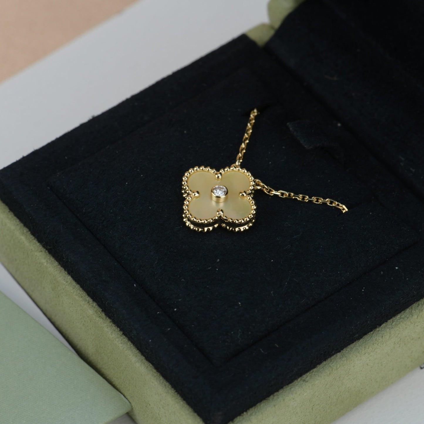 [Lumi Jewellery]CLOVER 15MM DIAMOND GOLD MOTHER OF PEARL NECKLACE
