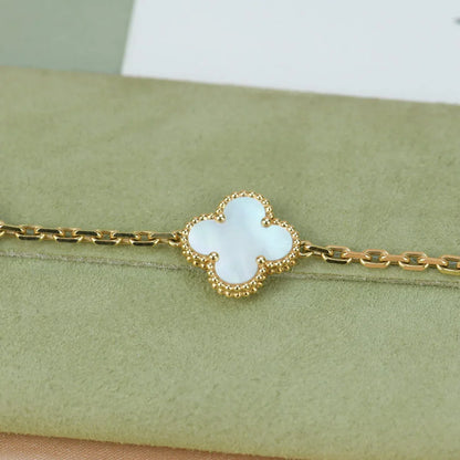 [Lumi Jewellery]CLOVER WHITE PEARL MOP 5 MOTIF BRACELET COLLECTION