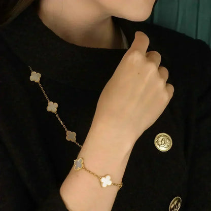[Lumi Jewellery]CLOVER WHITE PEARL MOP 5 MOTIF BRACELET COLLECTION