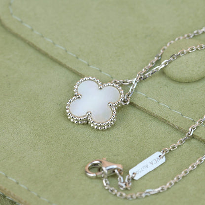 [Lumi Jewellery]CLOVER  15MM WHITE MOTHER-OF-PEARL SILVER