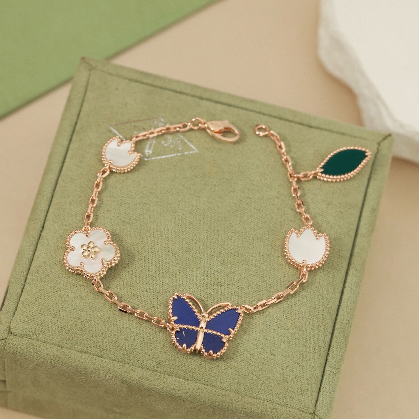 [Lumi Jewellery]LUCKY SPRING BUTTERFLY 5 MOTIF BRACELET