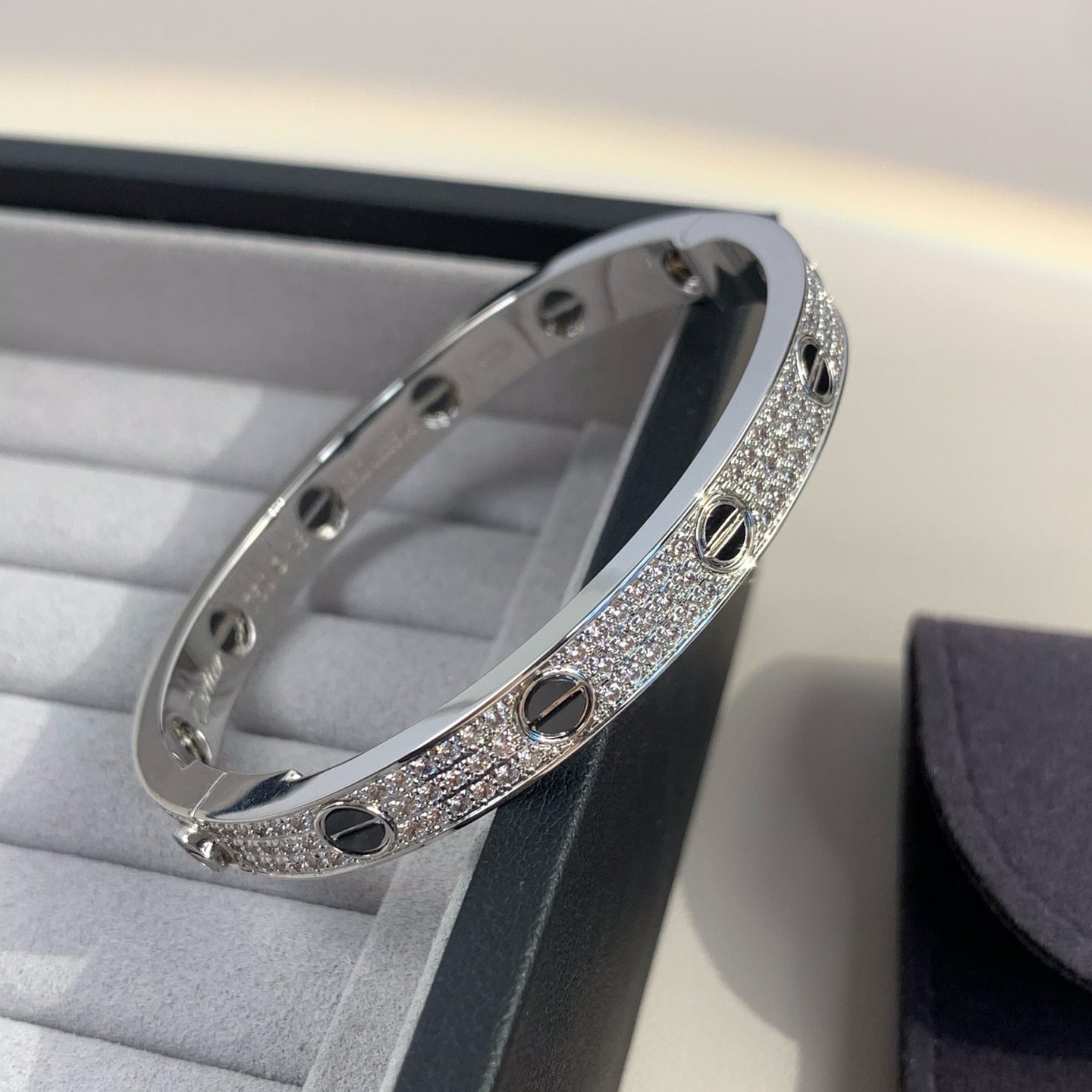 [Lumi Jewellery]LOVE BRACELET 6.1MM DIAMOND-PAVED CERAMIC