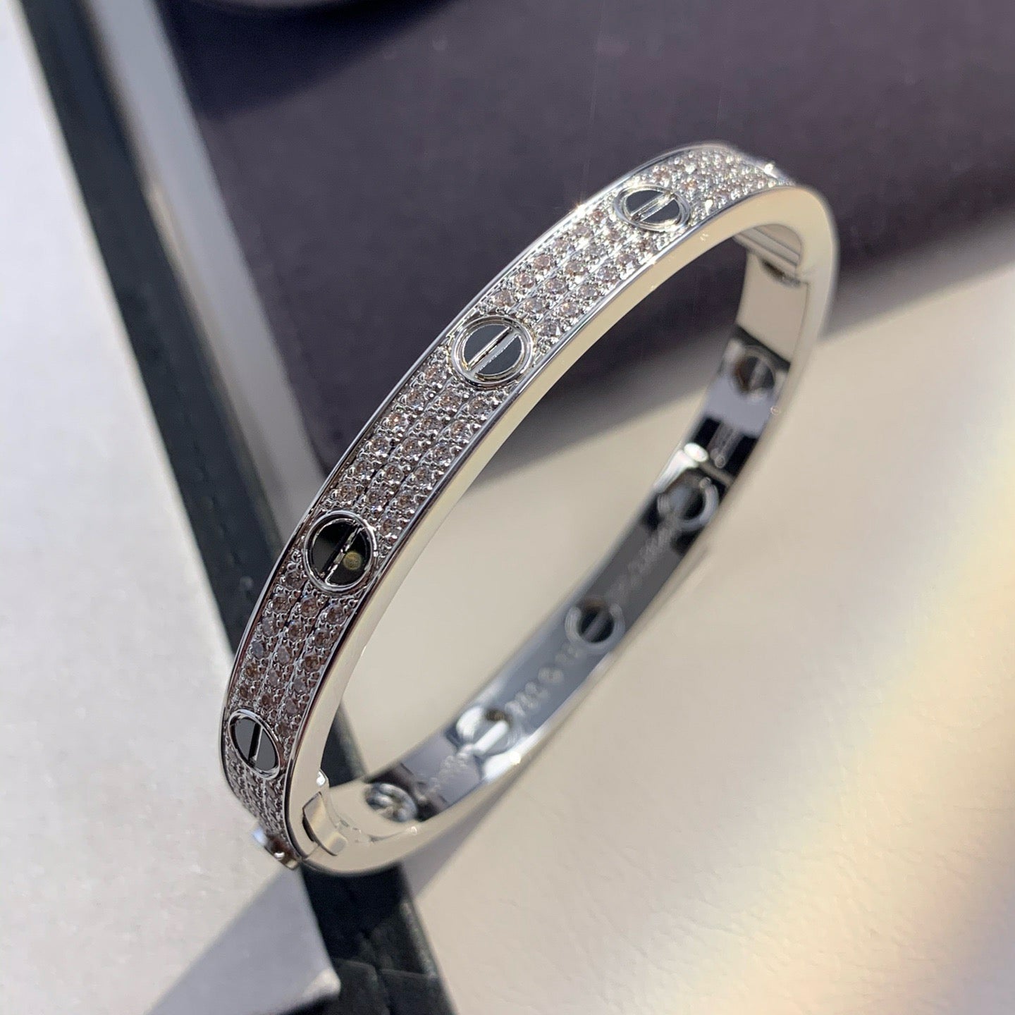 [Lumi Jewellery]LOVE BRACELET 6.1MM DIAMOND-PAVED CERAMIC