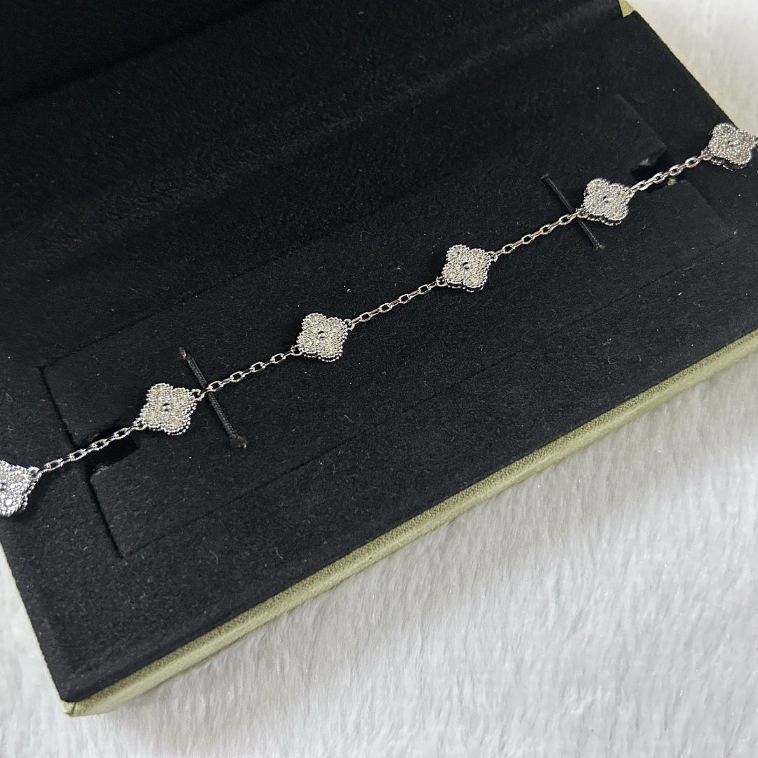 [Lumi Jewellery]CLOVER 6 MOTIF DIAMOND BRACELET