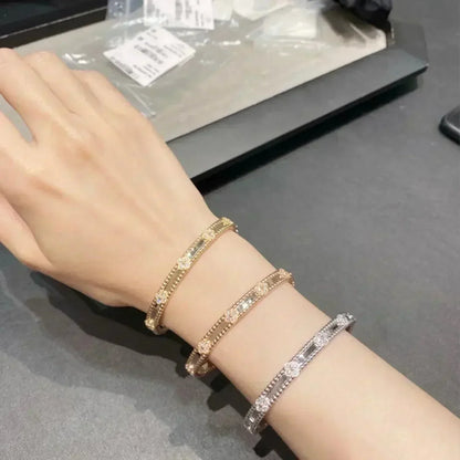 [Lumi Jewellery]CLOVER BRACELET 4MM DIAMONDS