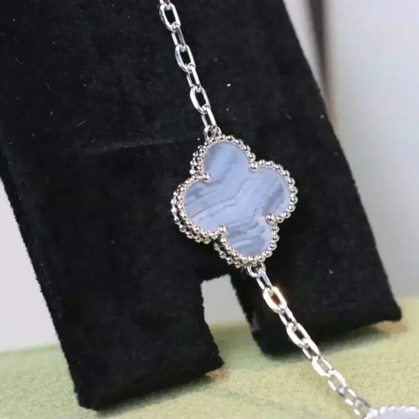 [Lumi Jewellery] CLOVER 5 MOTIF PURPLE CHALCEDONY BRACELET COLLECTION