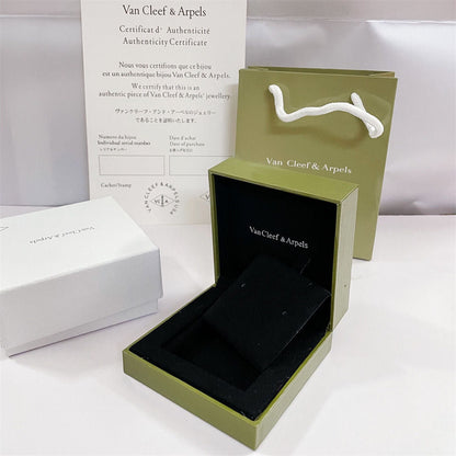 [Lumi Jewellery]VA CLOVER BRACELET NECKLACE RING BOX GIFT BAG