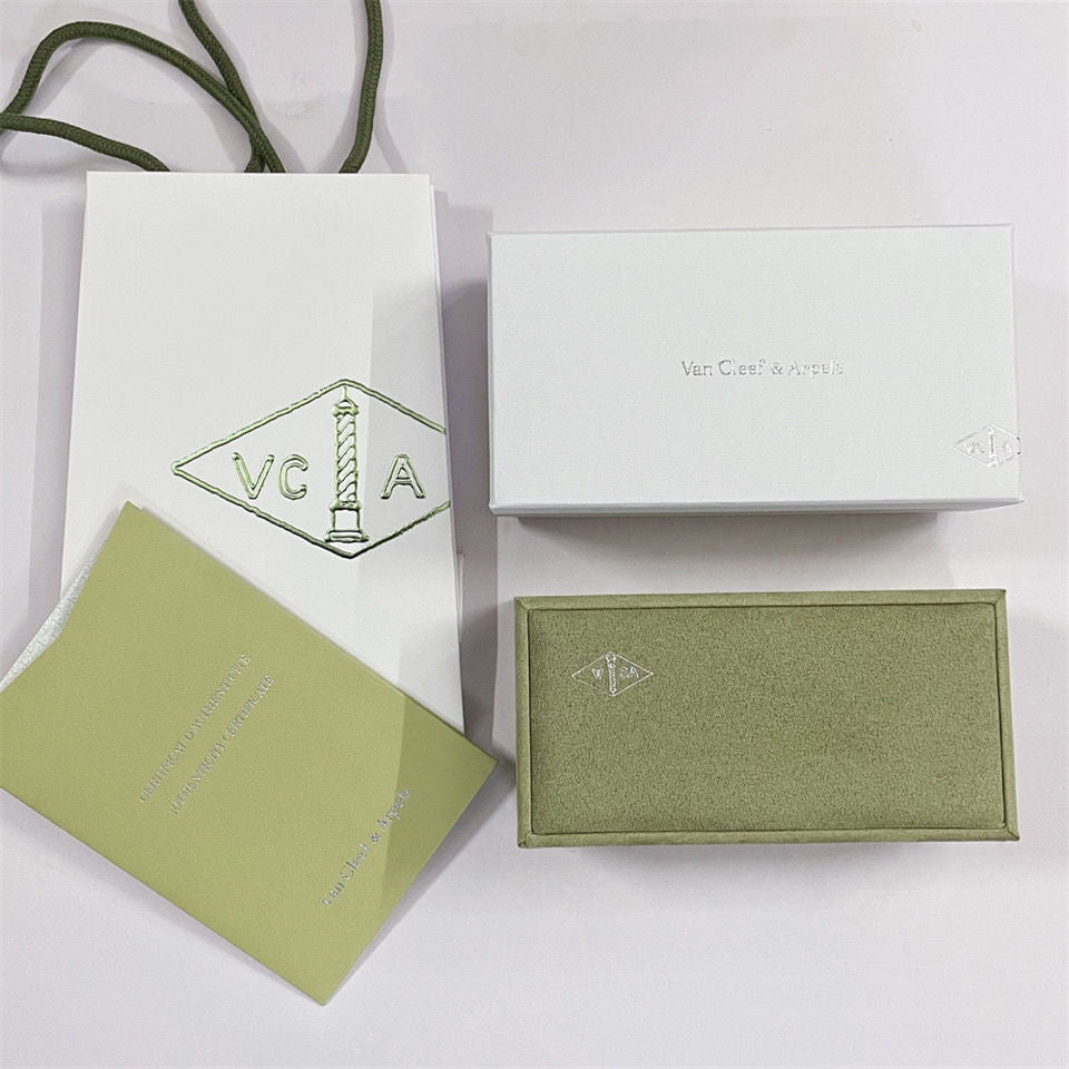 [Lumi Jewellery]VA CLOVER BRACELET NECKLACE RING BOX GIFT BAG