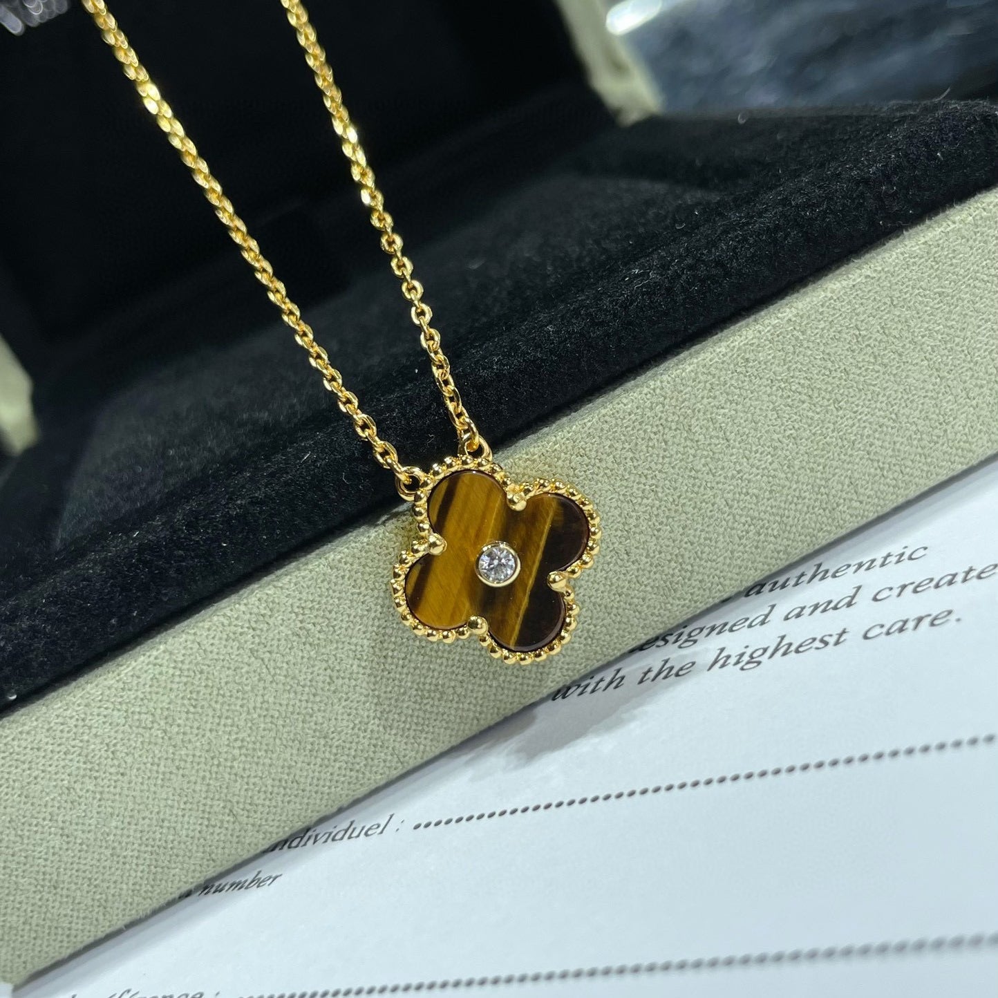 [Lumi Jewellery]CLOVER 15MM DIAMOND AND YELLOW TIGER'S EYE AGATE necklace