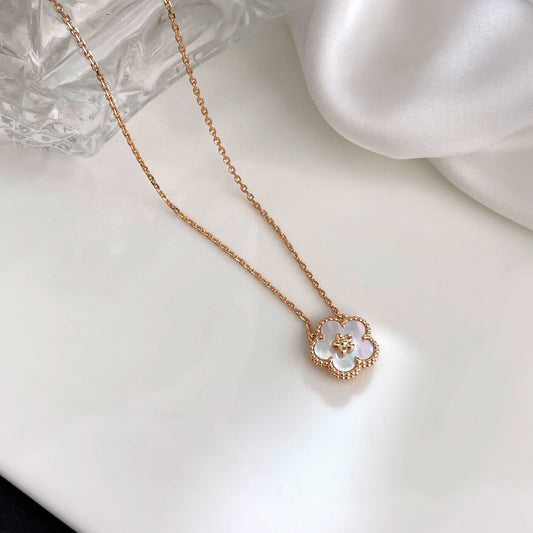 [Lumi Jewellery]LUCKY  WHITE MOP  PLUM BLOSSOM NECKLACE