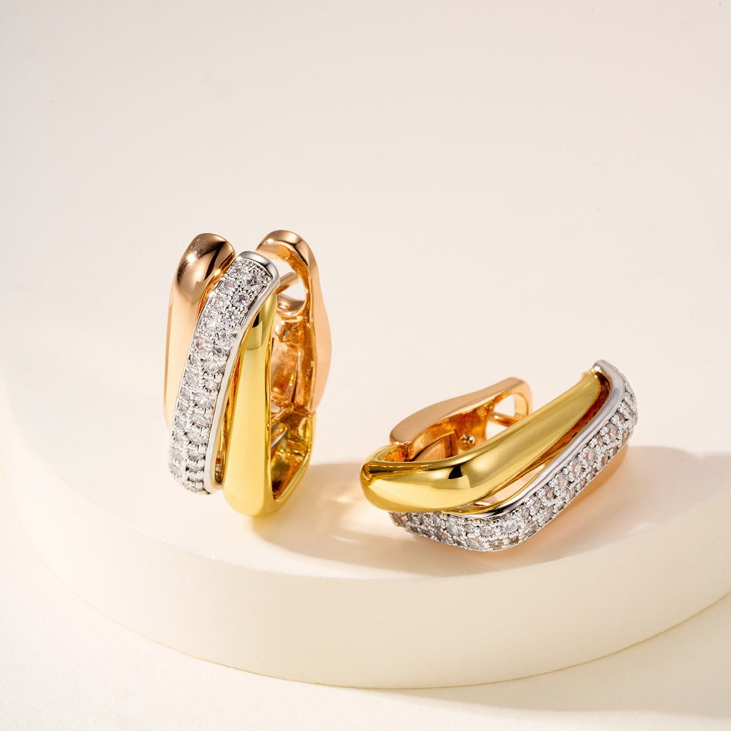 [Lumi Jewelery]TRINITY HALF DIAMOND  CUSHION EARRINGS