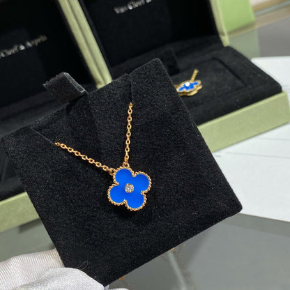 [Lumi Jewellery]CLOVER 15MM DIAMOND AND BLUE AGATE NECKLACE