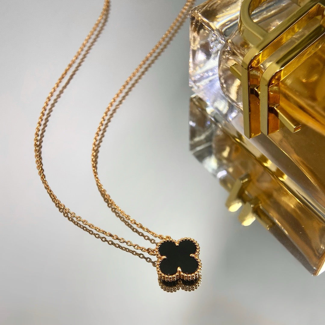 [Lumi Jewellery]CLOVER 15MM BLACK ONYX SINGLE FLOWER NECKLACE