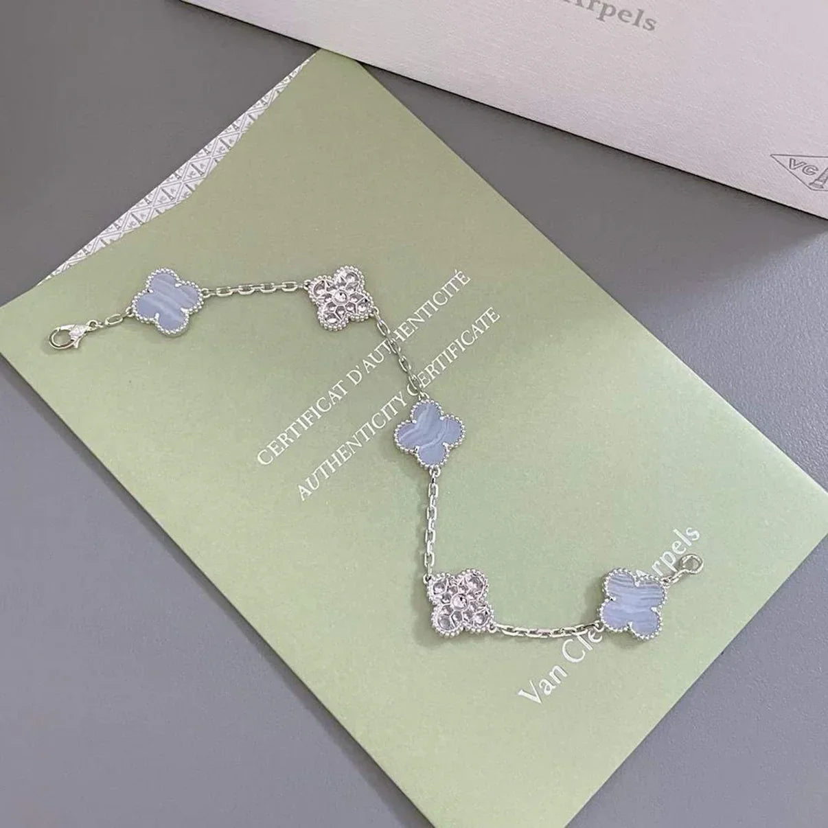 [Lumi Jewellery] CLOVER 5 MOTIF PURPLE CHALCEDONY BRACELET COLLECTION