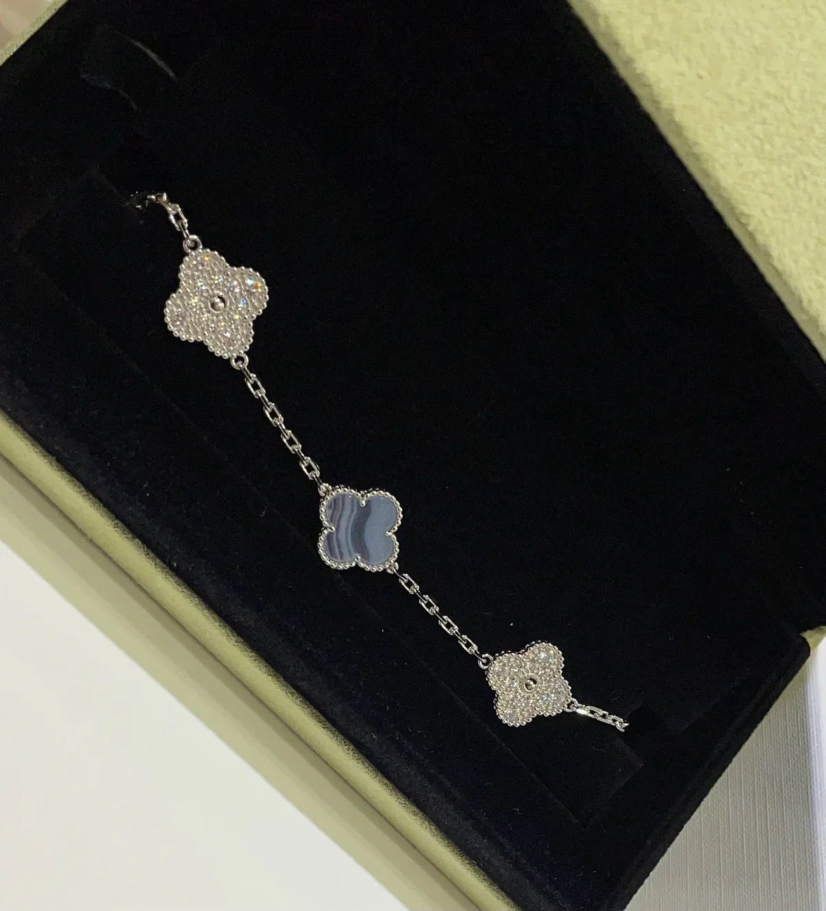 [Lumi Jewellery] CLOVER 5 MOTIF PURPLE CHALCEDONY BRACELET COLLECTION
