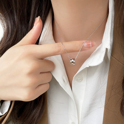 [Lumi Jewellery]BEE MINI PEDANT DIAMOND NECKLACE