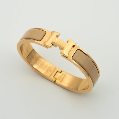 [Lumi Jewellery]H GREY BRACELET