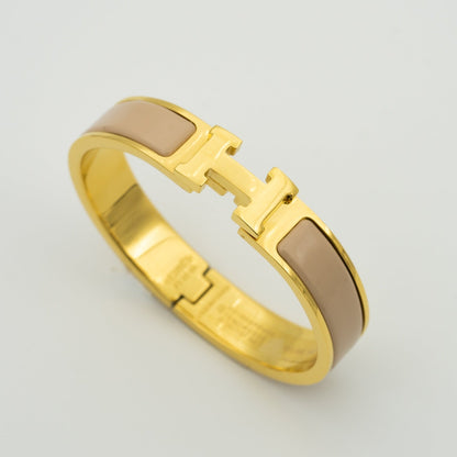 [Lumi Jewellery]H GREY BRACELET