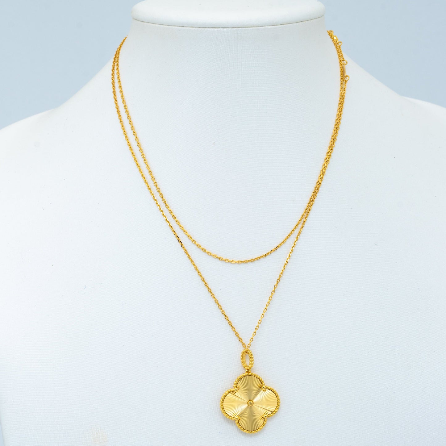 [Lumi Jewellery]CLOVER 25MM PEDANT NECKLACE GOLD