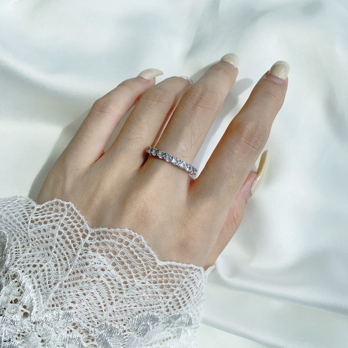 [Lumi Jewellery]Sparkling Round Cut Tennis Ring