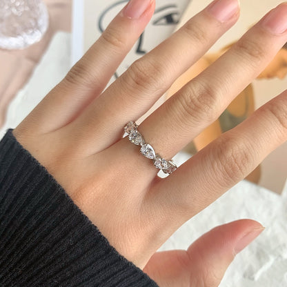 [Lumi Jewellery]Exquisite Pear Cut Tennis Ring