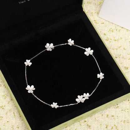 [Lumi Jewellery]FRIVOLE SILVER 9 FLOWERS NECKLACE