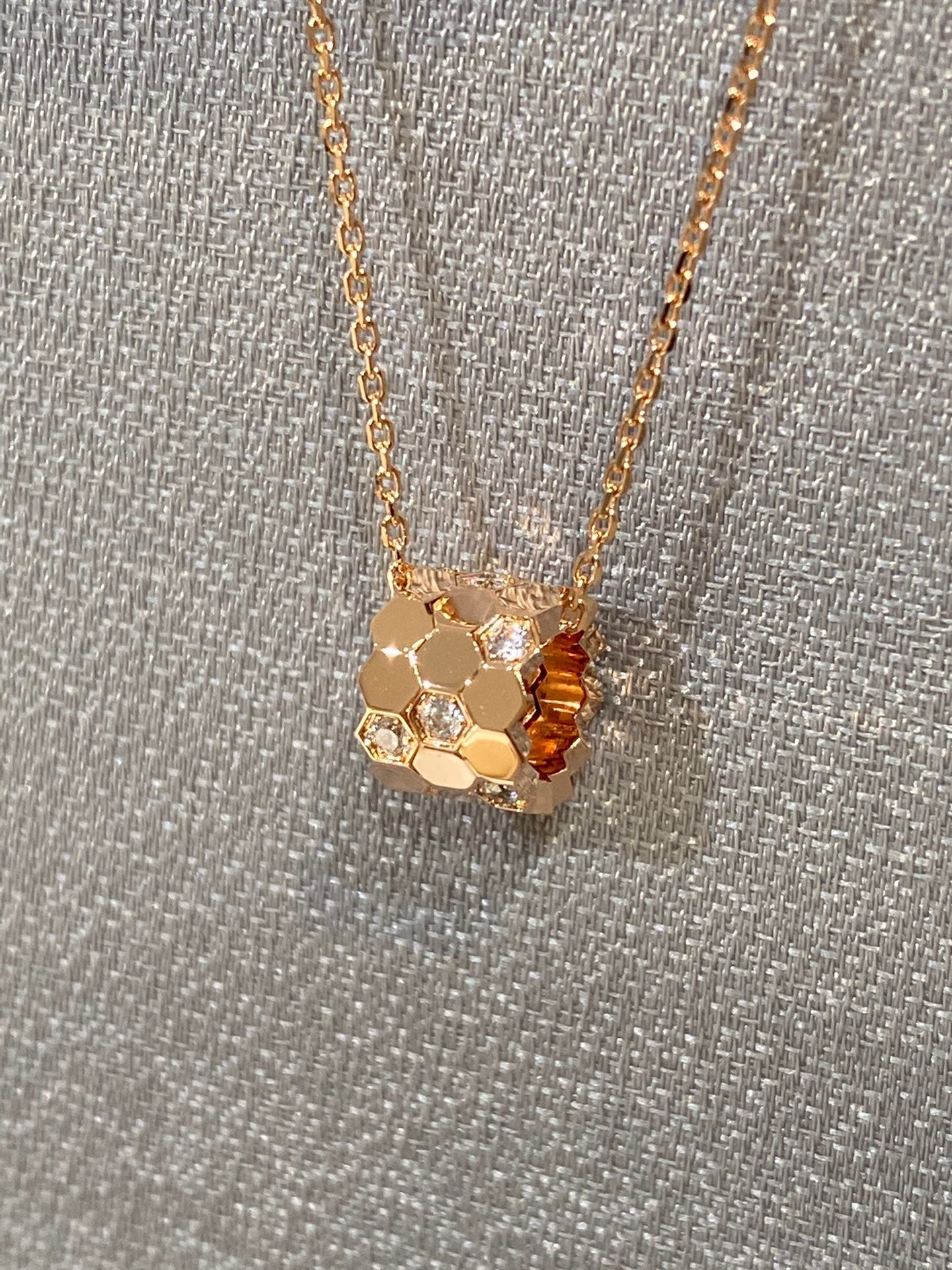 [Lumi Jewellery]BEE LOVE DIAMOND NECKLACE