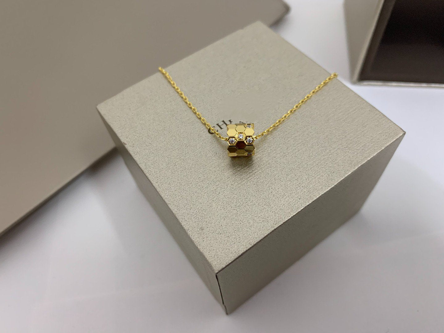 [Lumi Jewellery]BEE LOVE DIAMOND NECKLACE