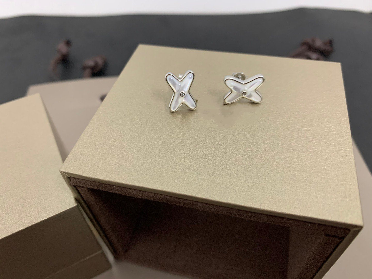[Lumi Jewellery]JEUX DE WHITE MOP SILVER DIAMOND EARRINGS