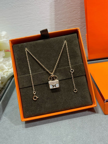 [Lumi Jewellery]H CIRCE MOISSANITE PENDANT NECKLACE GOLD