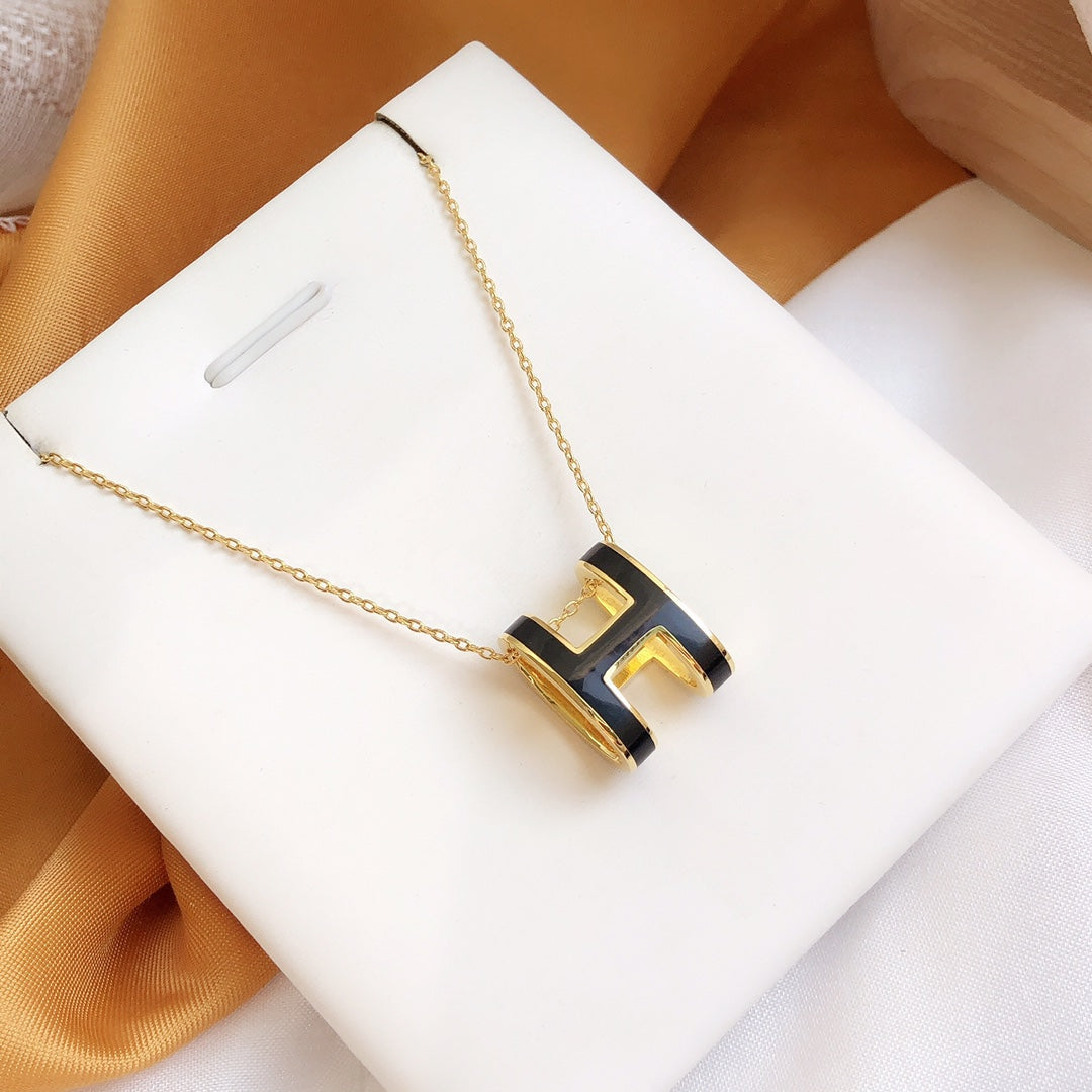 [Lumi Jewellery]HM CLIC BLACK ENAMEL GOLD NECKLACE