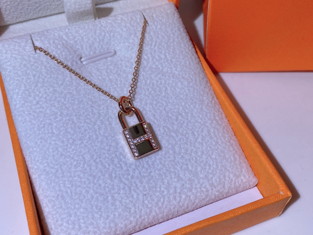 [Lumi Jewellery]HM ADVANCED NICHE LOCK HEAD NECKLACE DIAMONDS