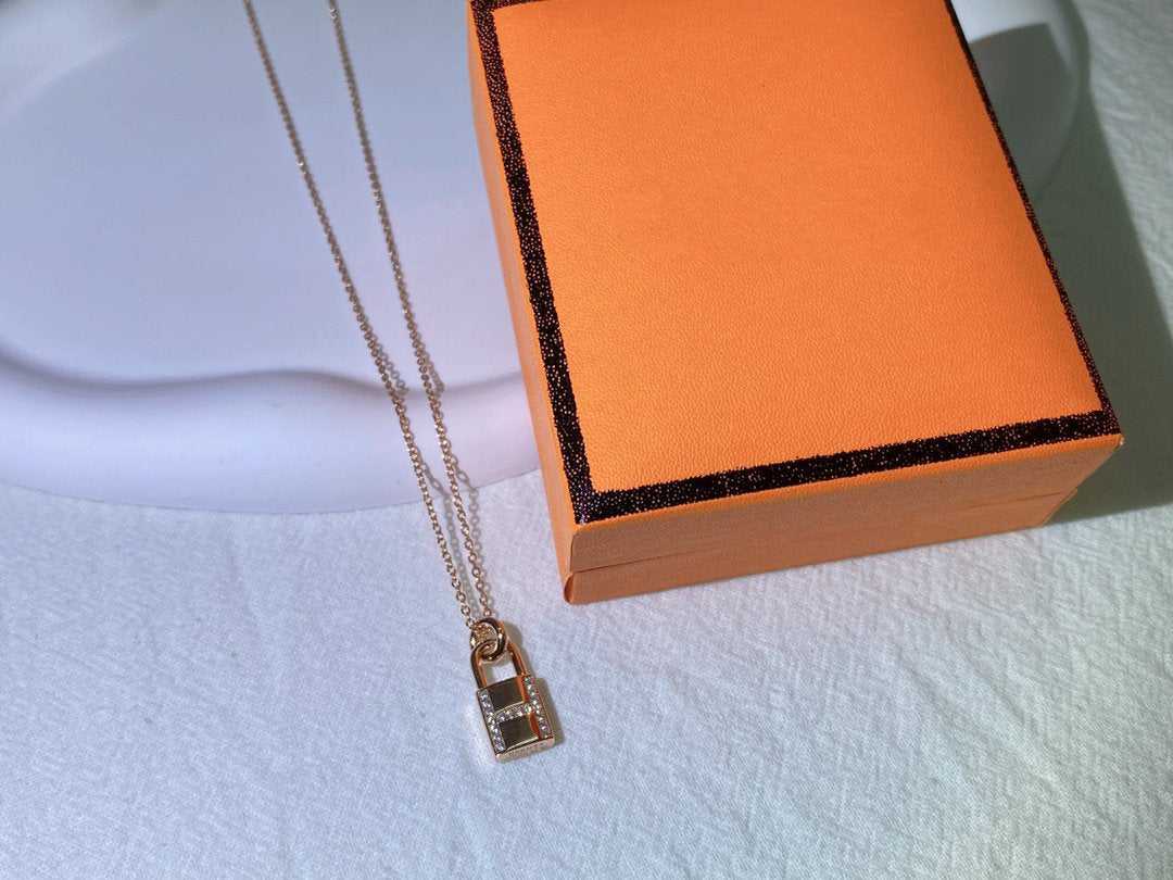 [Lumi Jewellery]HM ADVANCED NICHE LOCK HEAD NECKLACE DIAMONDS