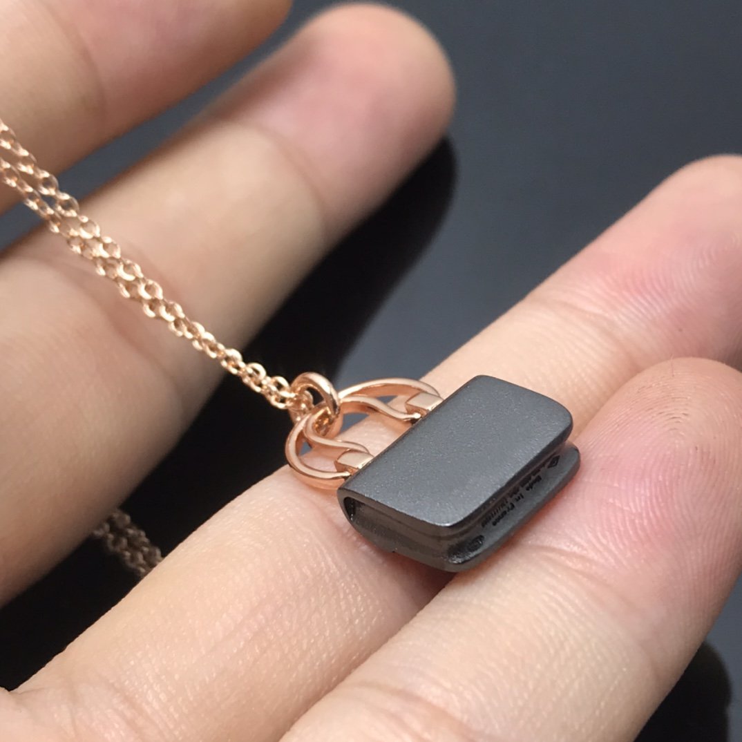 [Lumi Jewellery]WOMEN'S HM AMULETTES CONSTANCE PENDANT NECKLACE