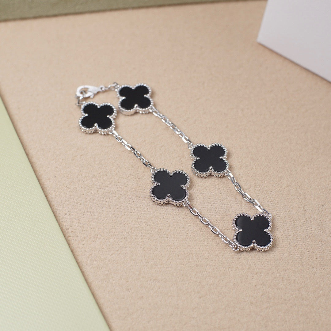 [Lumi Jewellery] CLOVER 5 MOTIF ONYXS BRACELET COLLECTION