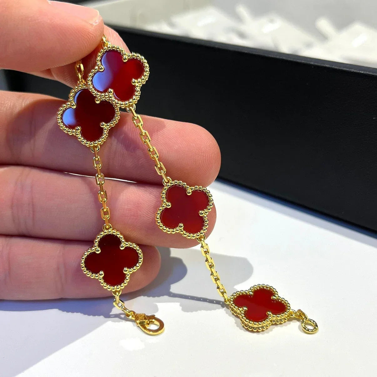[Lumi Jewellery] CLOVER 5 MOTIF RED CORNELIAN BRACELET COLLECTION