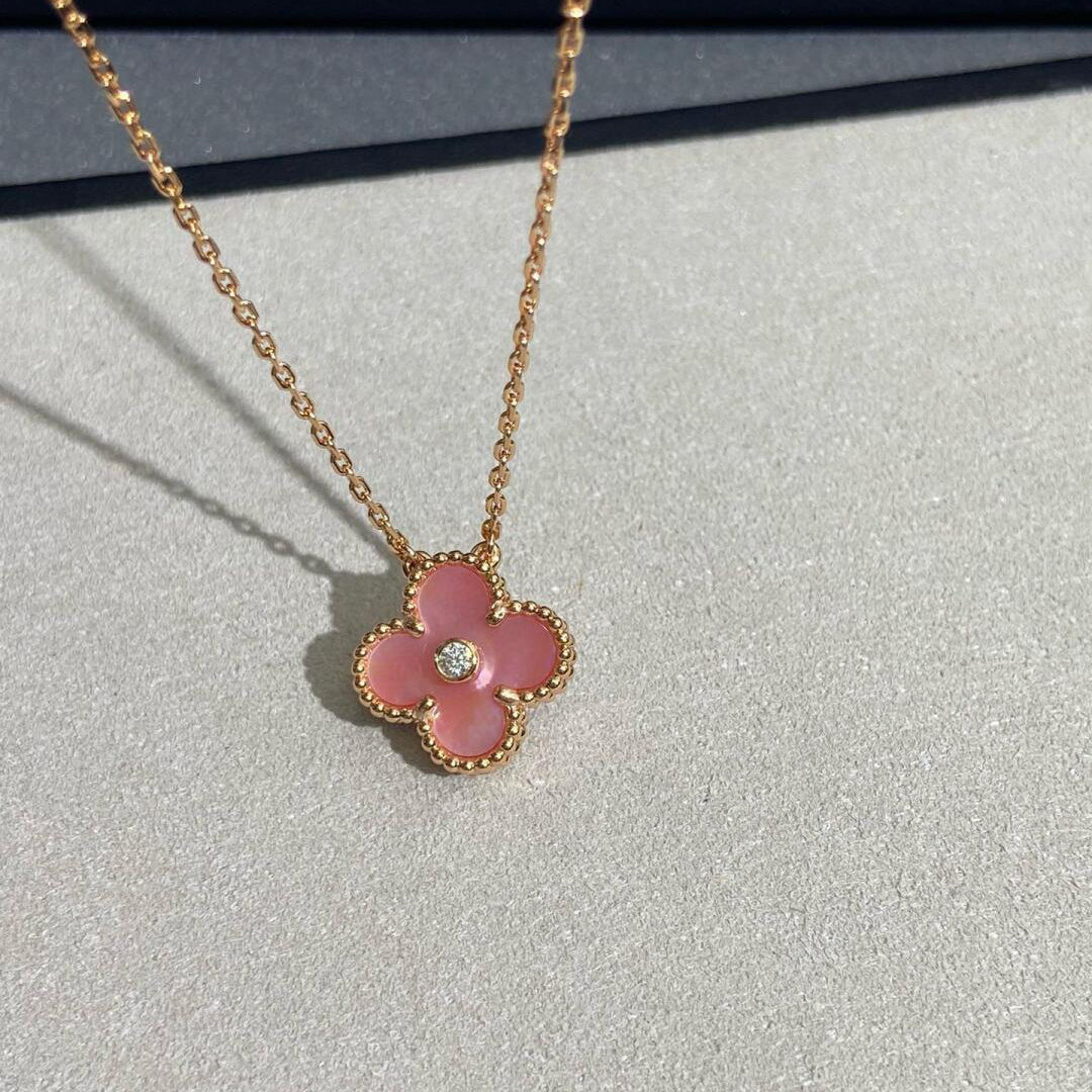 [Lumi Jewellery]CLOVER 15MM DIAMOND PINK MOP NECKLACE