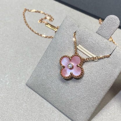[Lumi Jewellery]CLOVER 15MM DIAMOND PINK MOP NECKLACE
