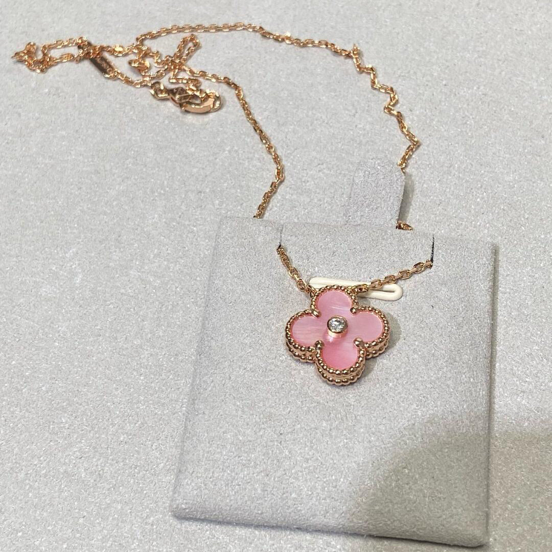 [Lumi Jewellery]CLOVER 15MM DIAMOND PINK MOP NECKLACE