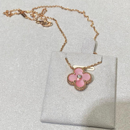 [Lumi Jewellery]CLOVER 15MM DIAMOND PINK MOP NECKLACE