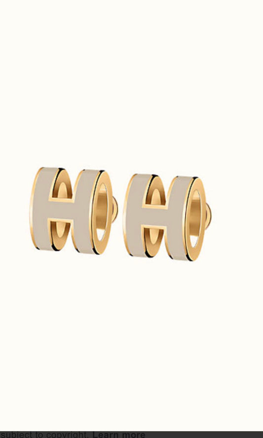 [Lumi Jewellery]MINI POP H GOLD EARRINGS GREY