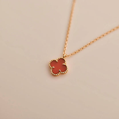 [Lumi Jewellery]CLOVER MINI 9.5MM WHITE CARNELIANS NECKLACE