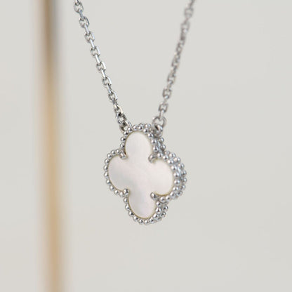 [Lumi Jewellery]CLOVER  15MM WHITE MOTHER-OF-PEARL SILVER