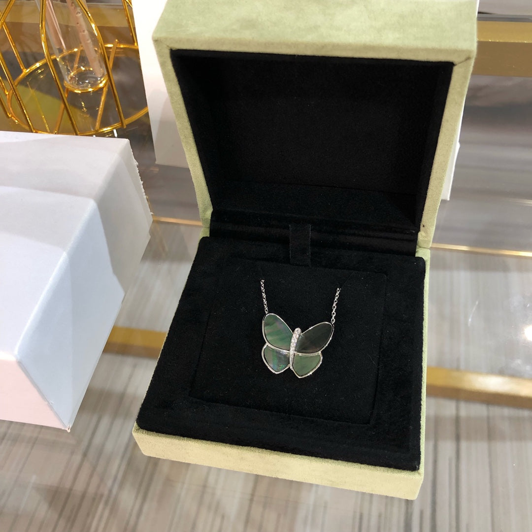 [Lumi Jewellery]LARGE BUTTERFLY SILVER PENDANT DIAMOND NECKLACE