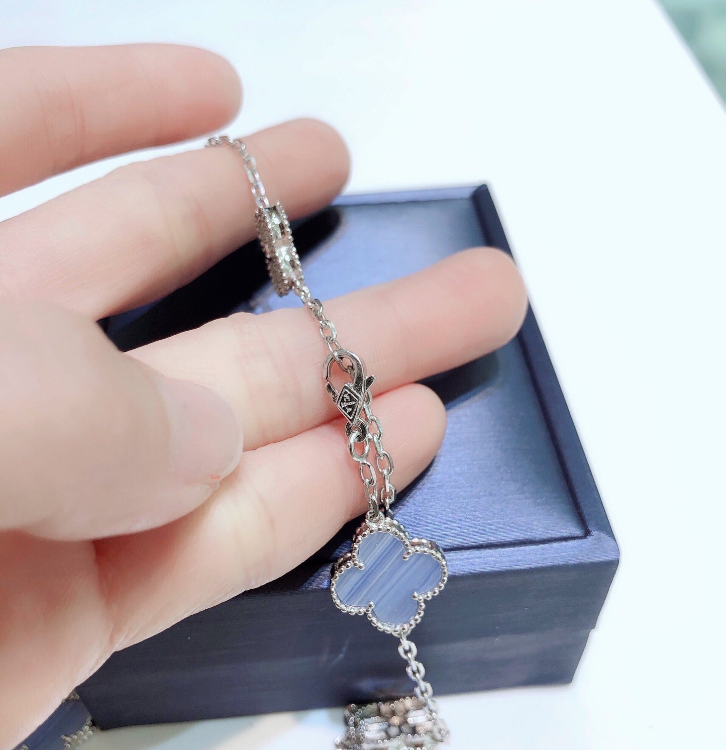 [Lumi Jewellery]CLOVER 10 MOTIFS CHALCEDONY DIAMONDS SILVER NECKLACE