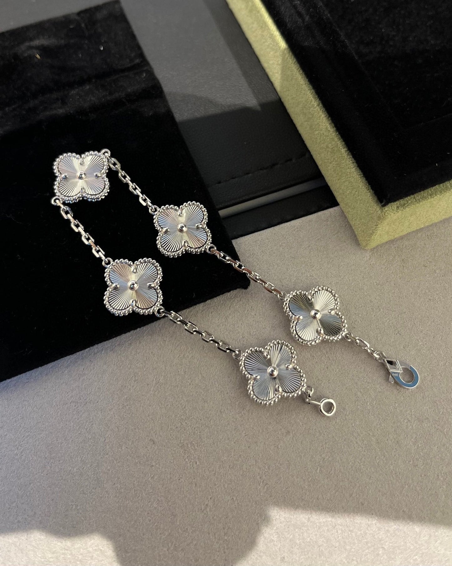 [Lumi Jewellery] CLOVER 5 MOTIF LASER BRACELET COLLECTION